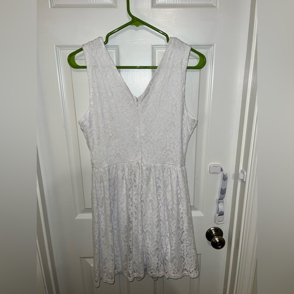 New with tags Mi Ami mini dress in white - Picture 2 of 2